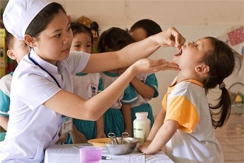 Quốc tế Thiếu nhi 1/6: 6 triệu trẻ em cả nước được uống vitamin A liều cao