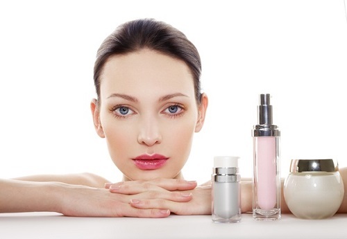 Top 5 mỹ phẩm nằm trong ‘’danh sách đen’’ nhưng chị em vẫn đổ
