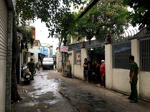 Điều tra vụ hai cha con tử vong với nhiều vết thương ngay tại nhà riêng