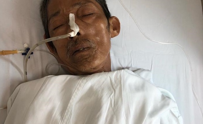 Tìm người nhà cụ ông bất tỉnh được cấp cứu tại BV Việt Đức