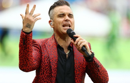 World Cup 2018: Fox News xin lỗi vì sự khiếm nhã của Robbie Williams tại lễ khai mạc