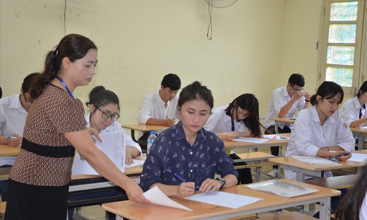 Nhiều thay đổi trong việc phát đề, thu bài thi THPT quốc gia 2018