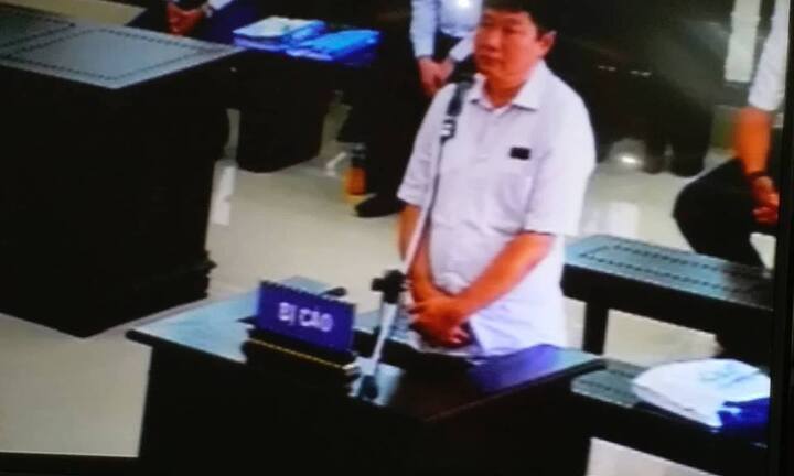 Bị cáo Đinh La Thăng: Thời tiết 40 độ này nằm trong 4 bức tường bê tông rất khủng khiếp