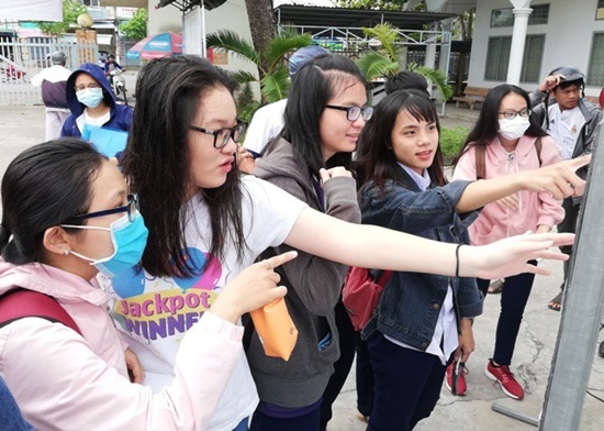 Đáp án, đề thi môn tiếng Anh mã đề 402 THPT quốc gia 2018