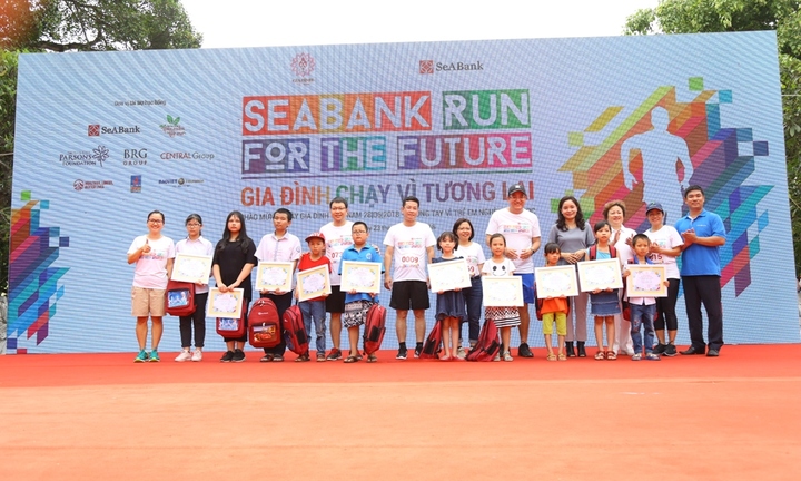 Seabank phối hợp Bộ Văn hóa Thể thao & Du lịch tổ chức giải “Gia đình chạy vì tương lai” gây quỹ học bổng cho trẻ em nghèo hiếu học