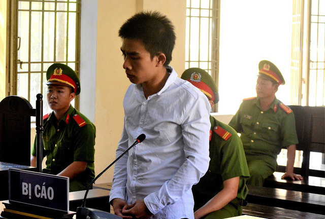 Sát hại bạn gái bằng 18 nhát dao, nam thanh niên lãnh 9 năm tù