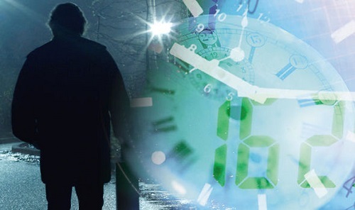 Người đàn ông tự tuyên bố đã qua đời từ 17 năm trước, du hành thời gian đến 2018