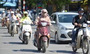 Nắng nóng 38 độ lan rộng khắp miền Bắc, miền Trung