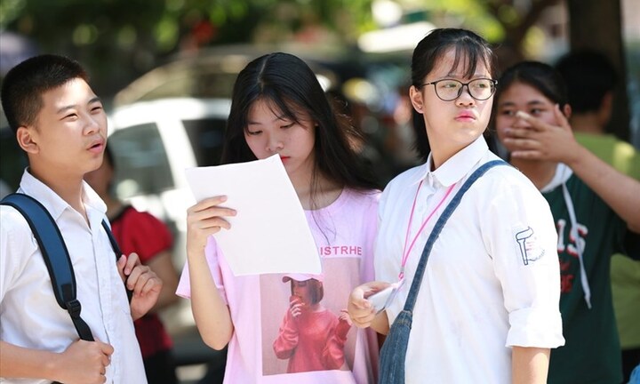 Hà Nội: Hơn 3.200 học sinh thi tuyển lớp 10 trượt trường công lập