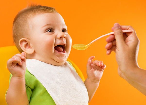 Cách dạy trẻ thói quen ăn uống lành mạnh tưởng “khó nhằn” hóa ra “dễ ợt”