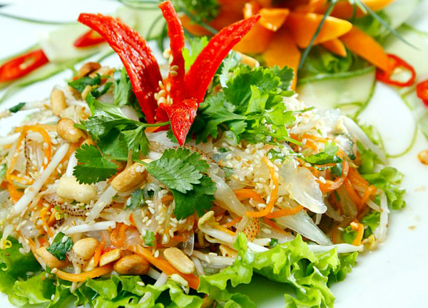 Tuyệt chiêu làm món nộm sứa giòn ngon tại nhà chống ngấy những ngày nắng nóng 40 độ