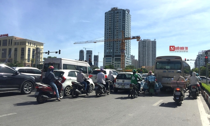 Kinh nghiệm nằm lòng khi đi xe máy dưới cái nắng 