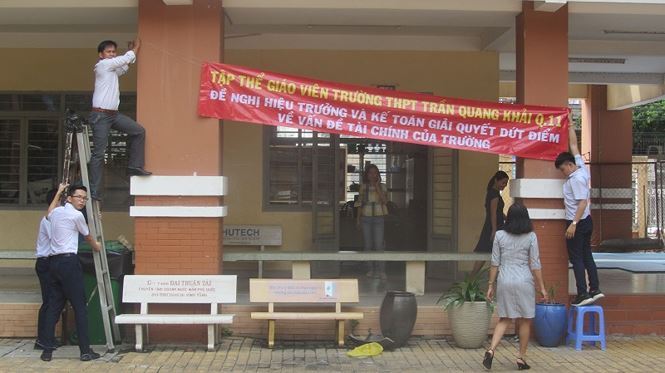 Vụ giáo viên treo băng rôn phản đối hiệu trưởng: Thu hồi hơn nửa tỷ đồng chi sai