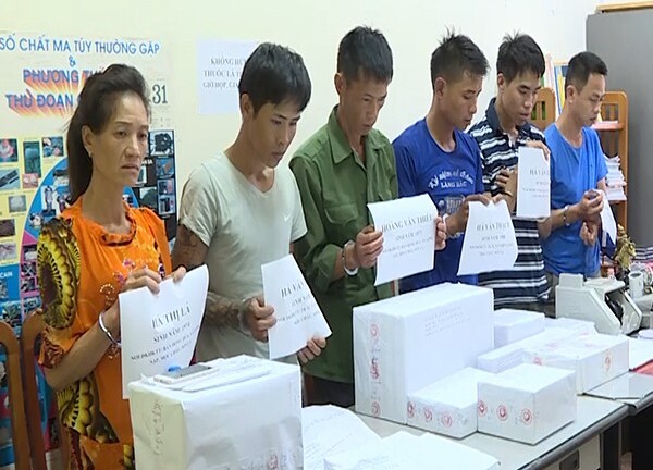 Sơn La: Tiếp tục khống chế 4 tên buôn ma túy dùng súng cố thủ nhiều giờ trong nhà