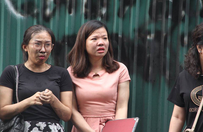 Hà Nội: Trụ sở công ty bốc cháy, hàng chục nhân viên nháo nhào tìm cách thoát thân
