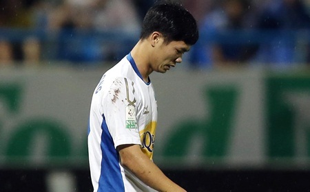 Công Phượng lên tiếng xin lỗi vì hành động thiếu kiềm chế với thủ môn đội bạn