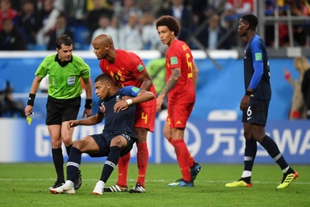 Tin tức World Cup 2018 ngày 11/7/2018: Pháp vào chung kết, Mbappe bị chỉ trích vì ăn vạ