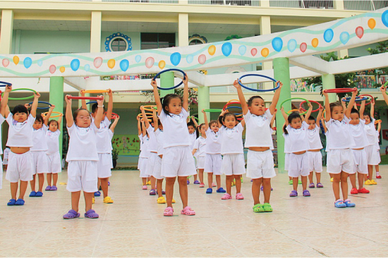 Chế độ dinh dưỡng khoa học nhất cho trẻ mầm non vui, khỏe mỗi ngày