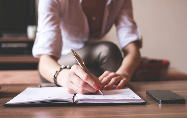 Phụ nữ muốn hạnh phúc cần biết chọn bạn và hoạch định tương lai