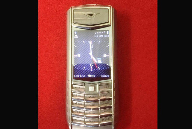 Hậu World Cup: Vertu, mô tô Z1000, xe hơi… “rầm rộ” thanh lý ở tiệm cầm đồ