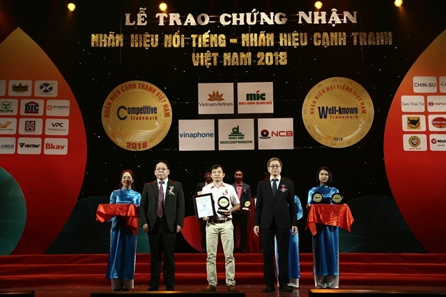 Nhãn hàng sữa Cô Gái Hà Lan đạt Top 10 Nhãn hiệu nổi tiếng Việt Nam 2018