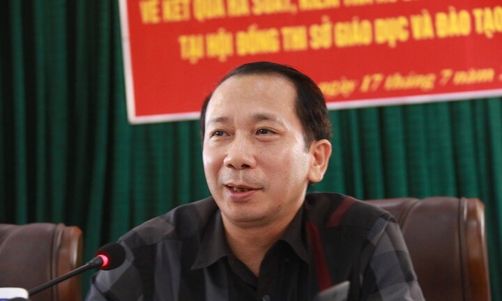 Nghi vấn con em lãnh đạo được nâng