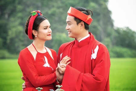 Video: MV hoành tráng như phim cổ trang của Phạm Phương Thảo