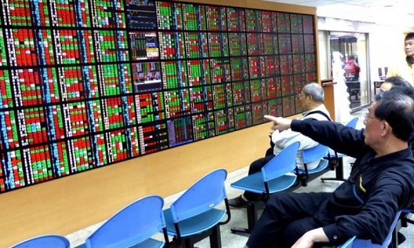 Việt Nam sẽ vượt qua Singapore để đứng đầu thị trường chứng khoán Đông Nam Á?