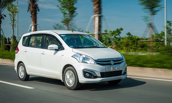 Bảng giá xe Suzuki mới nhất tháng 8/2018: Swift dao động từ 569 - 609 triệu đồng