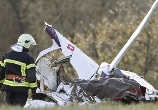 Hai máy bay rơi liên tiếp tại Thụy Sĩ, ít nhất 4 người thiệt mạng.