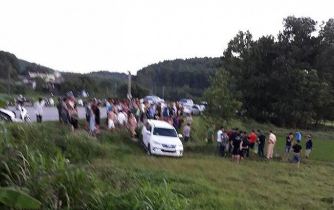 Chặn bắt ô tô “điên” nghi vận chuyển ma túy ở Quảng Ninh