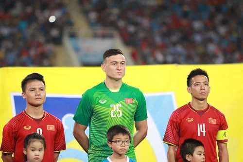 Lỡ hẹn ASIAD 18, thủ thành Đặng Văn Lâm nói gì?