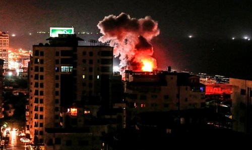 Israel đáp trả dữ dội cuộc tấn công của 150 tên lửa phóng từ Dải Gaza