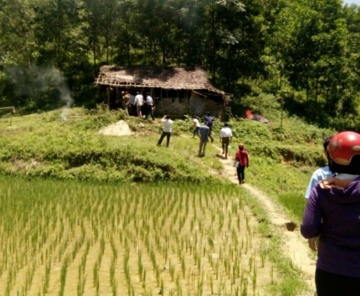 Hoàn cảnh xót xa của người con mất cả gia đình vì bố giết mẹ