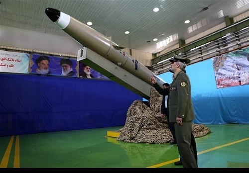Iran công bố mẫu tên lửa đạn đạo tầm ngắn thế hệ mới có khả năng tàng hình