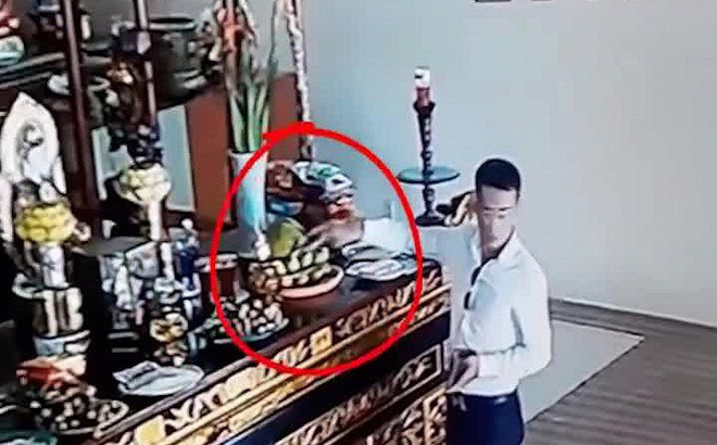 Tin tức thời sự 24h mới nhất ngày 15/8/2018: Thanh niên ăn mặc bảnh bao trộm tiền công đức trong chùa