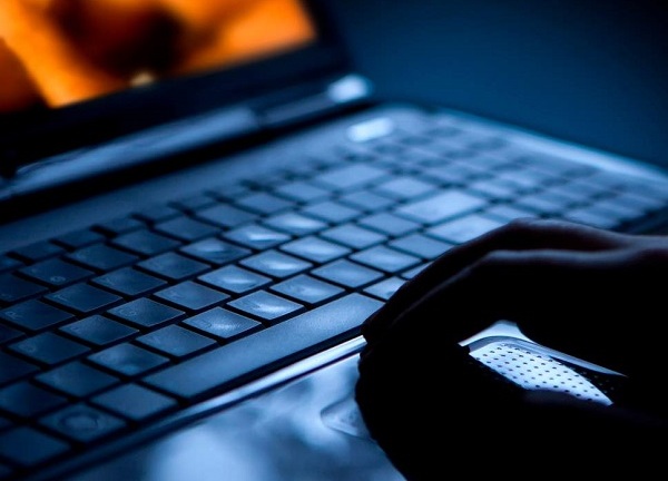 Anh quốc nghiên cứu hệ thống nhận diện tội phạm ấu dâm bằng bàn tay