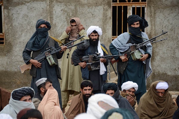 Taliban bất ngờ tấn công căn cứ quân sự của Afghanistan, giết chết 45 người