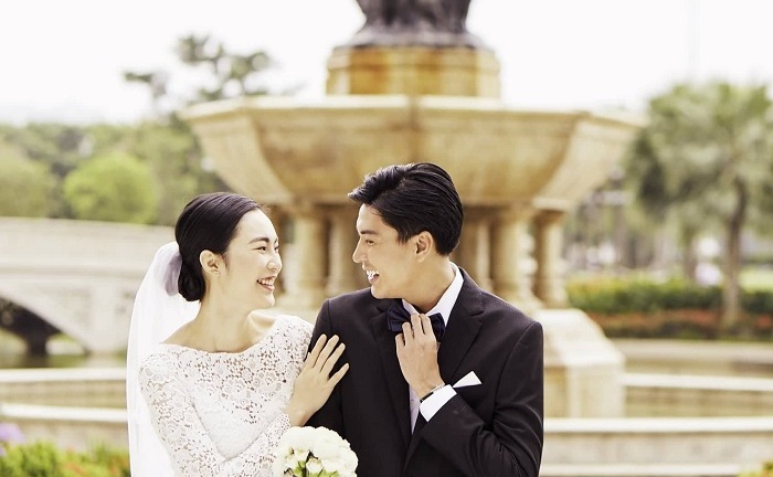 “Nam thần” Quang Đại và Helly Tống bất ngờ “lộ” ảnh cưới