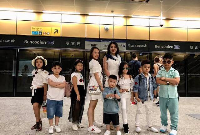Các thiên tài nhí tham quan quốc đảo sư tử Singapore