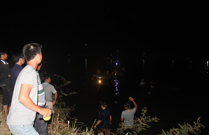 Quảng Ngãi: Rủ nhau tắm sông, 4 em nhỏ đuối nước thương tâm