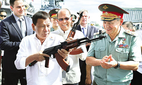 Nga đề nghị xây nhà máy sản xuất súng trường tấn công tại Philippines