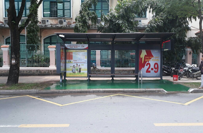 Trạm xe buýt ở TP. Hồ Chí Minh thiết kế lối đi riêng cho người khuyết tật