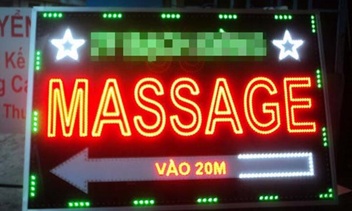 Điều tra vụ giả danh cảnh sát hình sự đến quán massage cưỡng đoạt 5 triệu đồng