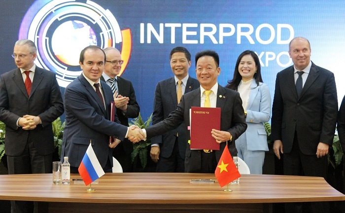 Tập đoàn T&T Group ký kết biên bản ghi nhớ với 3 đối tác lớn tại Nga