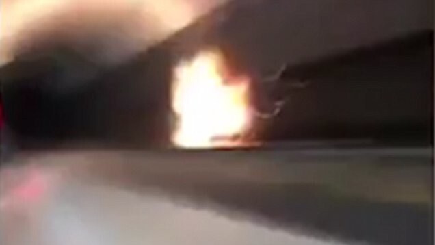 Ga tàu điện ngầm bất ngờ phát nổ, hành khách bỏ chạy tán loạn