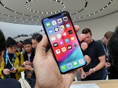 Cận cảnh bộ ba iPhone Xr, Xs và Xs Max vừa trình làng: Bình cũ rượu mới