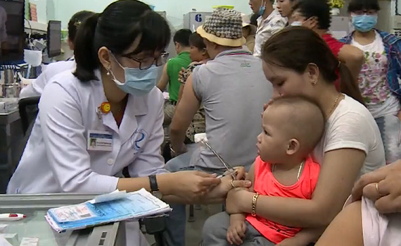 Ghi nhận 30 ca tai biến nặng sau tiêm chủng