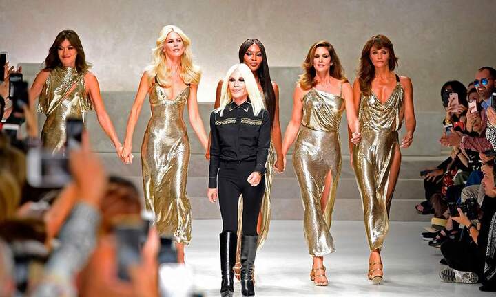 Michael Kors sắp mua Versace với giá khoảng 2 tỷ USD