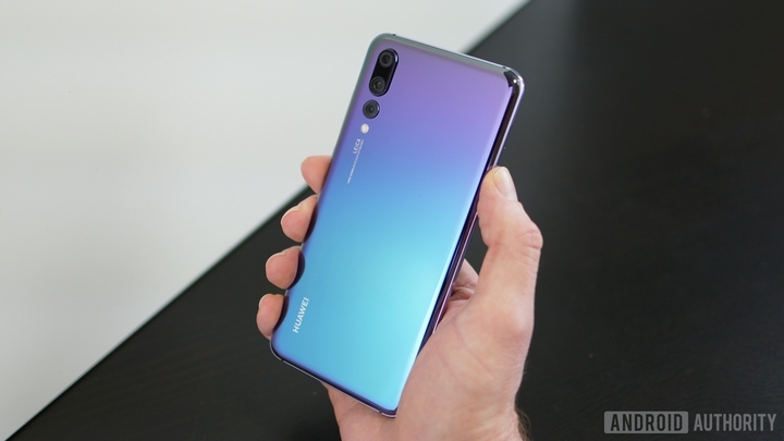 Oppo và Huawei bị phát hiện gian lận điểm hiệu suất